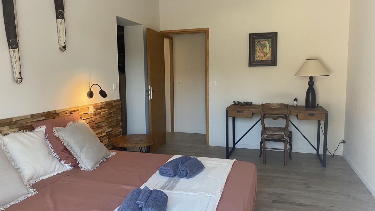 Photo of Bedroom in Lecci