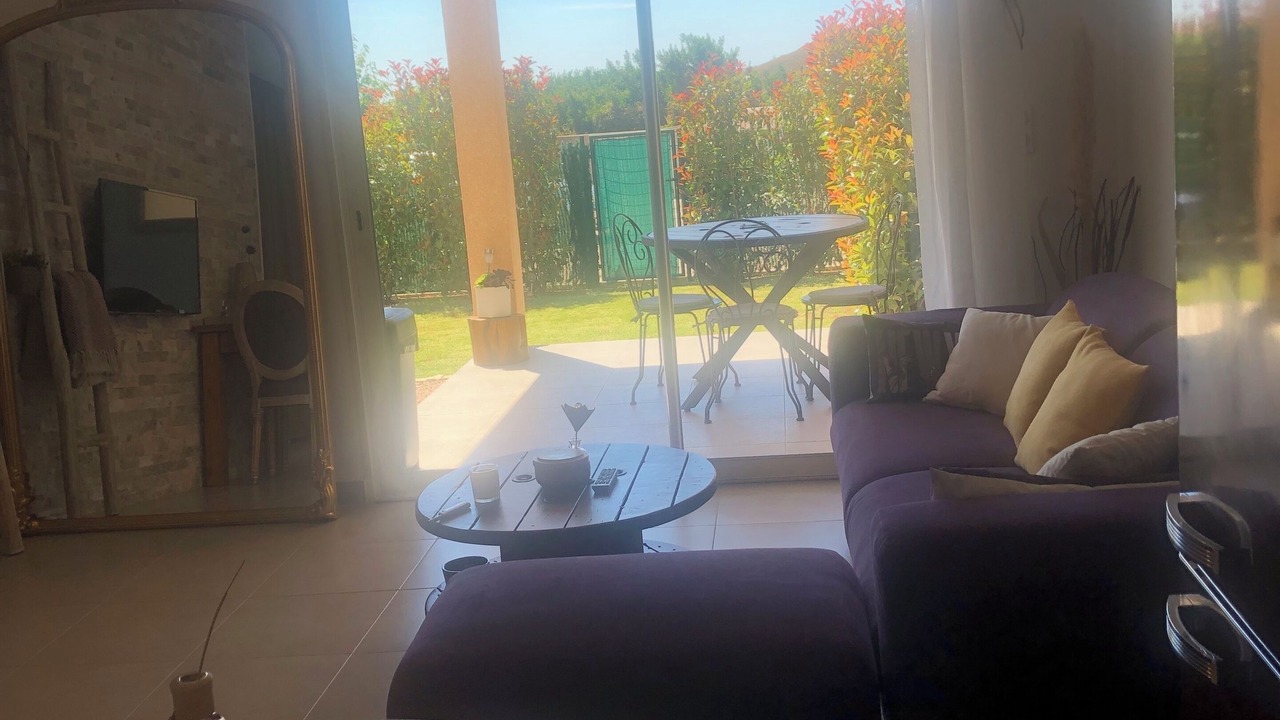 Photo of Livingroom in Residences du Golfe de Lava