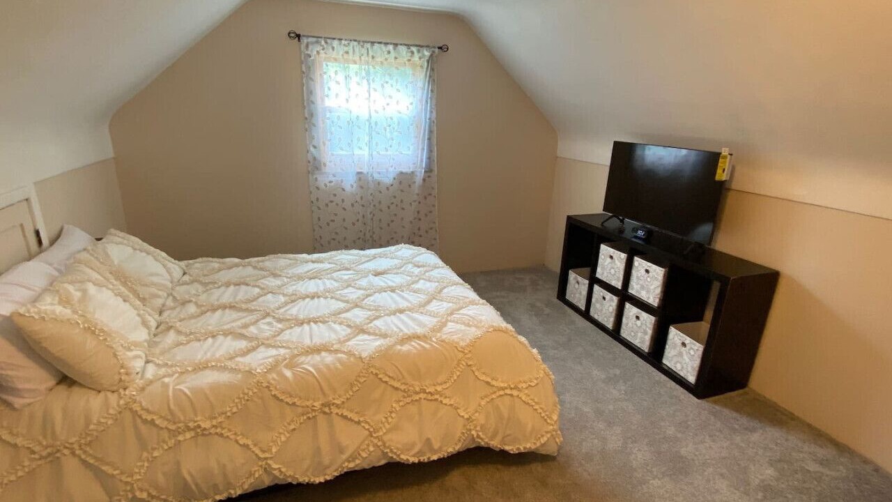 Photo of Bedroom in Sharonville