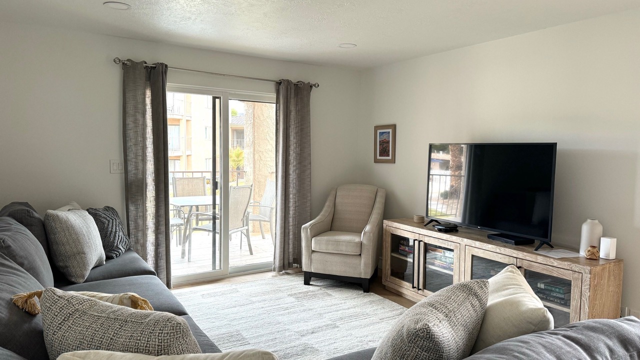 Photo of Livingroom in St. George