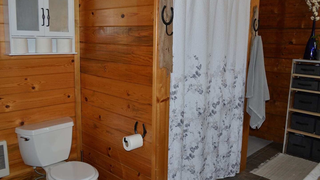 Photo of Bathroom in Thompson Falls