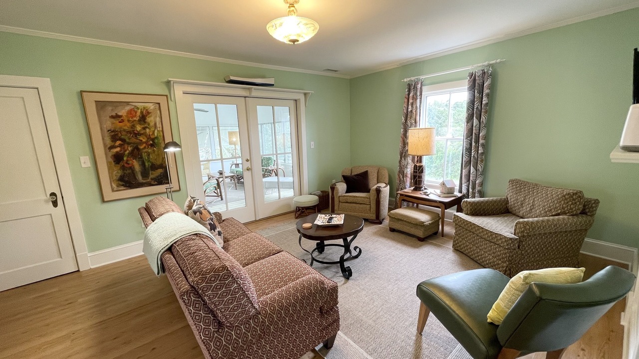 Photo of Livingroom in Ocracoke