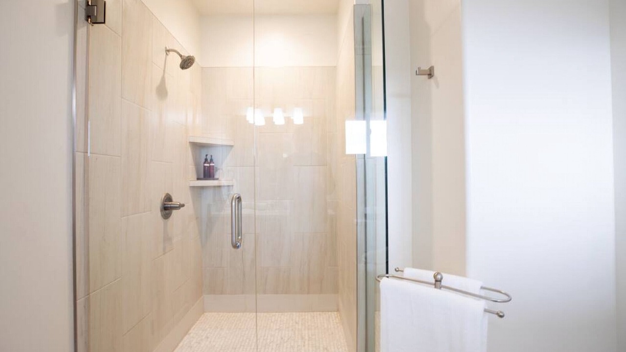 Photo of Bathroom in Hurricane
