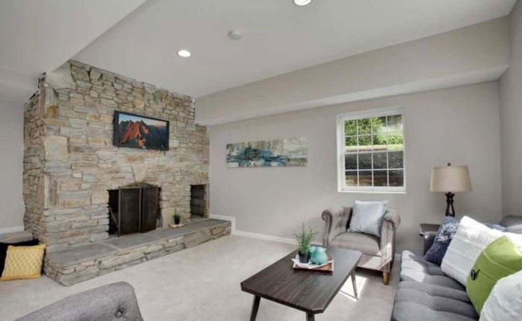Photo of Livingroom in Lothian