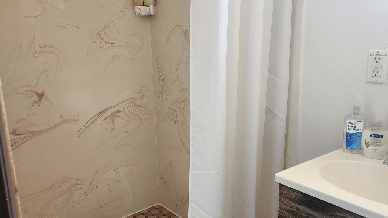 Photo of Bathroom in Escalante