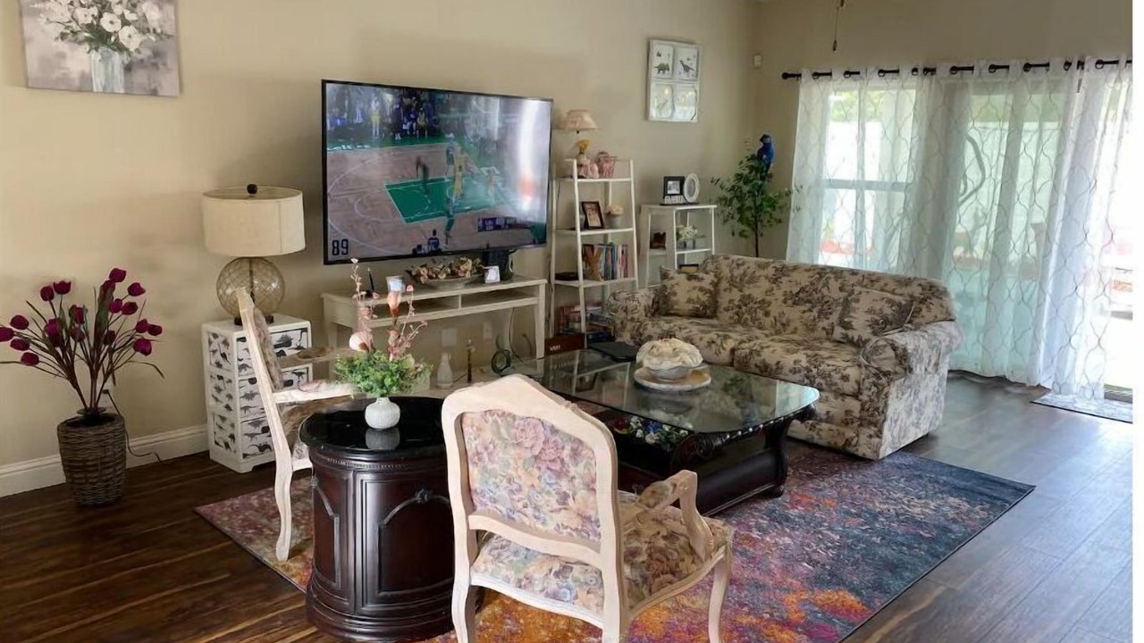 Photo of Livingroom in Visalia