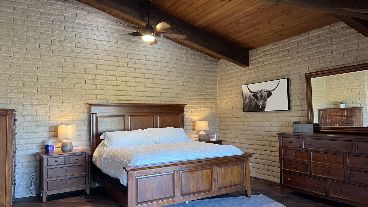 Photo of Bedroom in Wickenburg