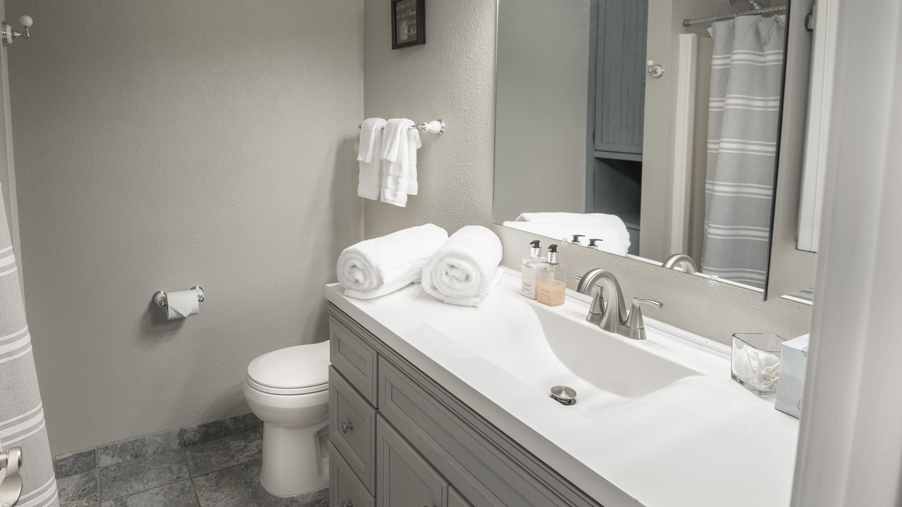 Photo of Bathroom in Oakhurst