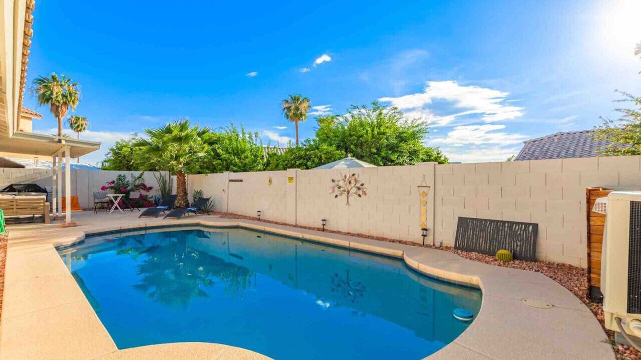Photo of Outdoor in Garden Lakes Landing