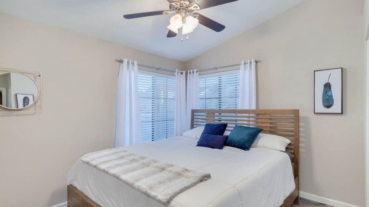 Photo of Bedroom in Garden Lakes Landing