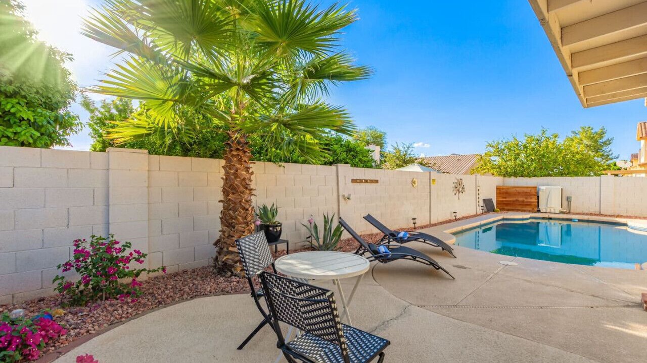 Photo of Outdoor in Garden Lakes Landing