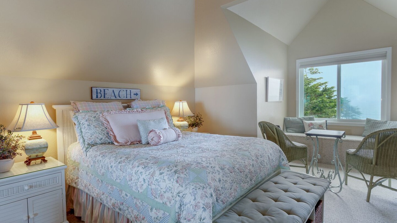 Photo of Bedroom in La Selva Beach