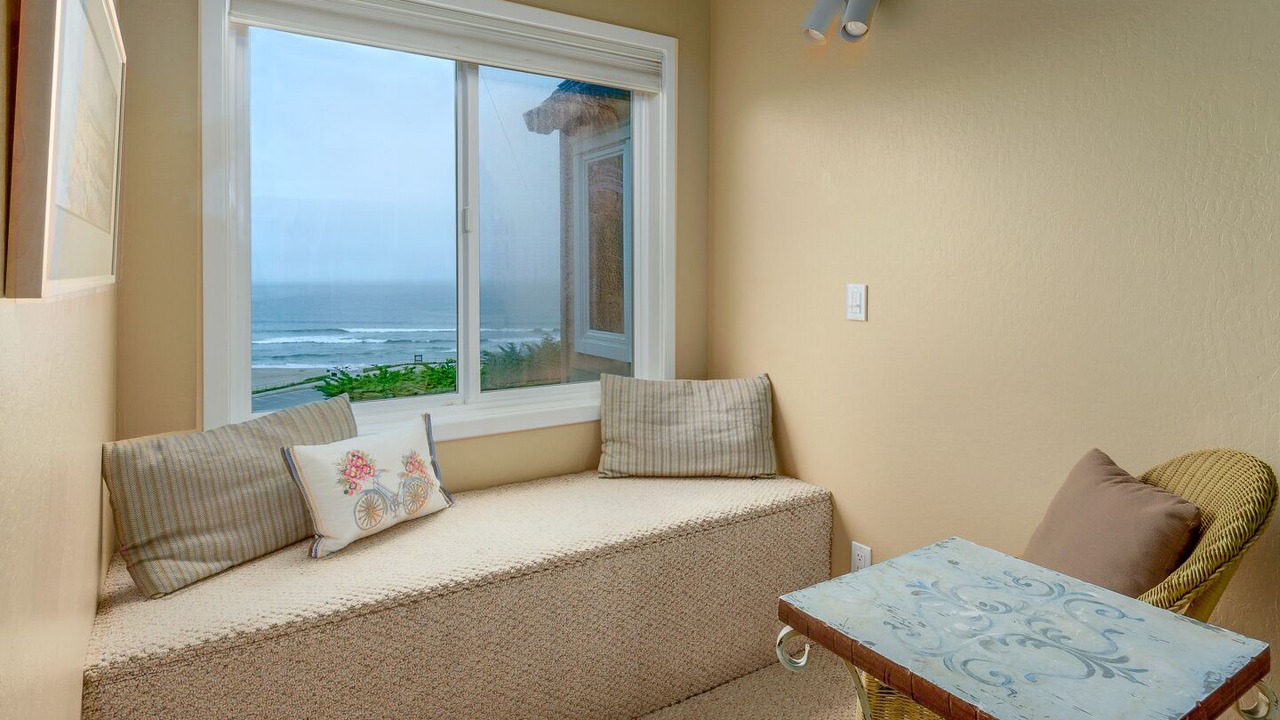 Photo of Livingroom in La Selva Beach