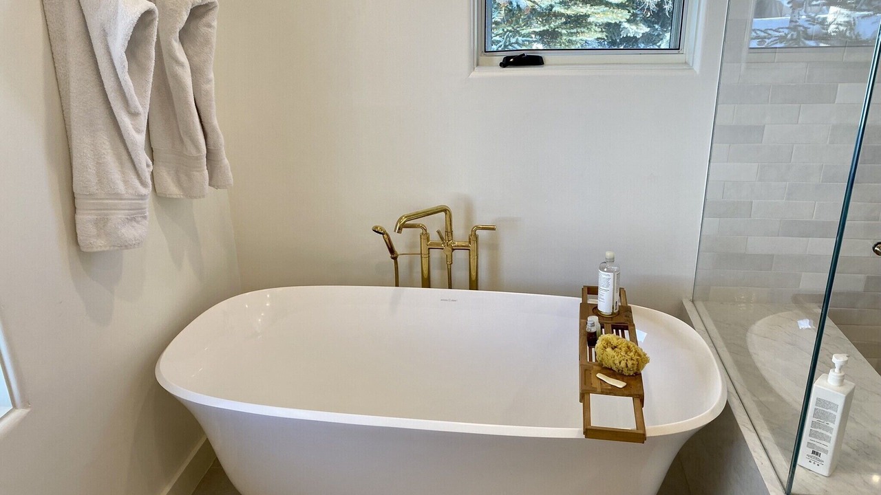 Photo of Bathroom in Elkhorn Village
