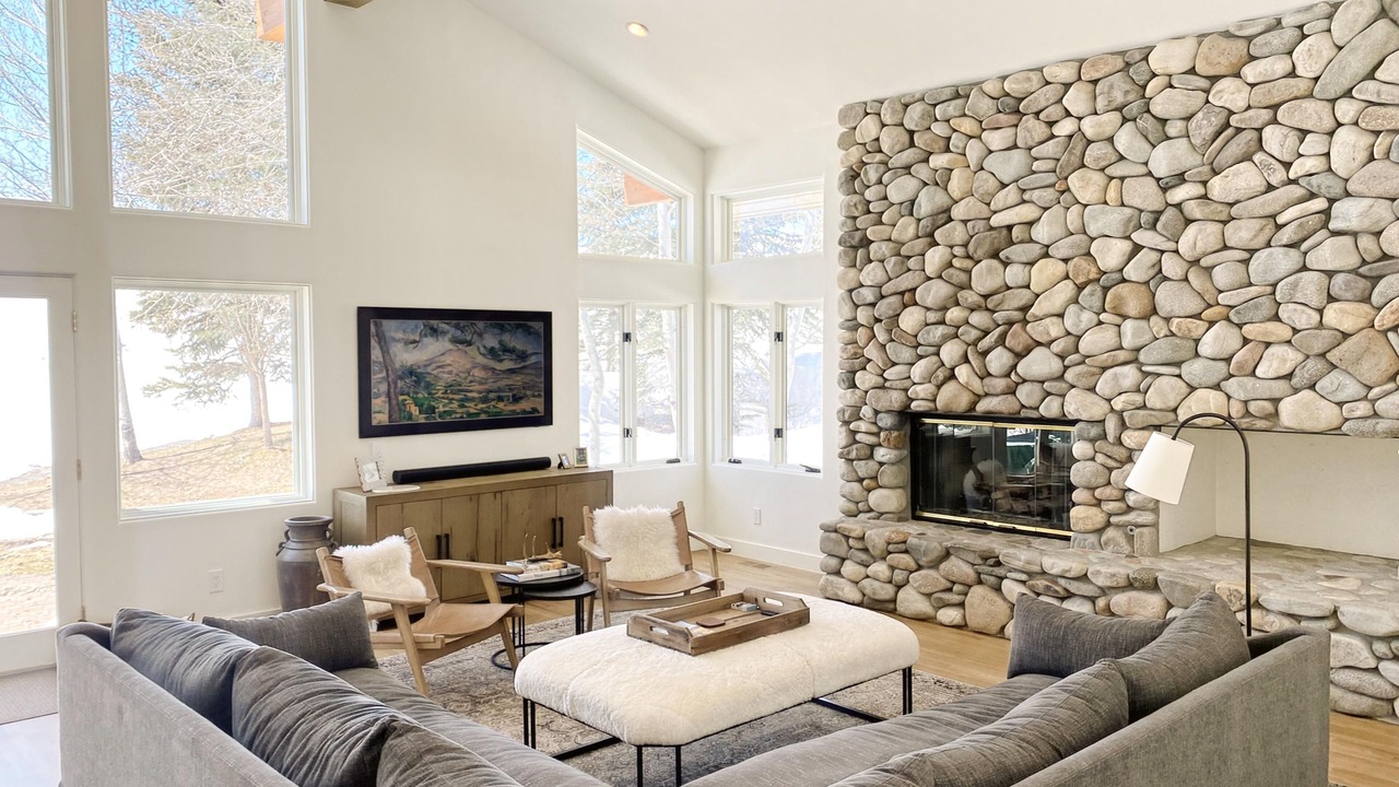 Photo of Livingroom in Elkhorn Village
