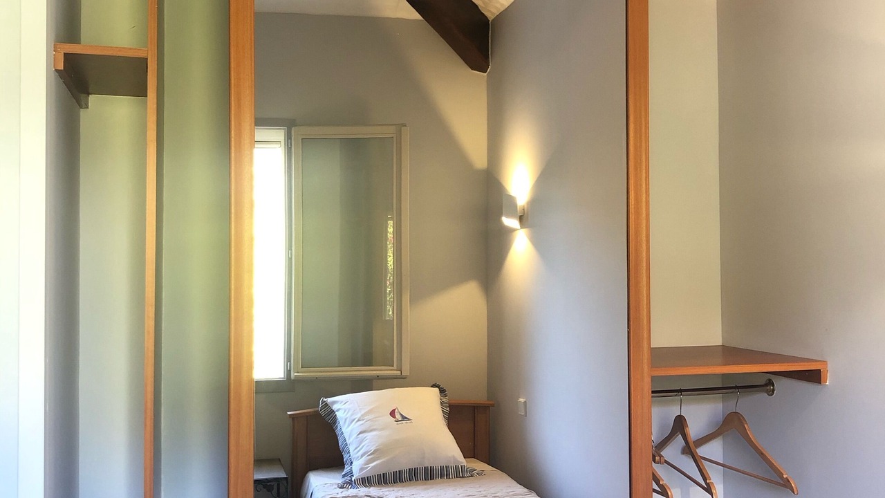 Photo of Bedroom in Farinole
