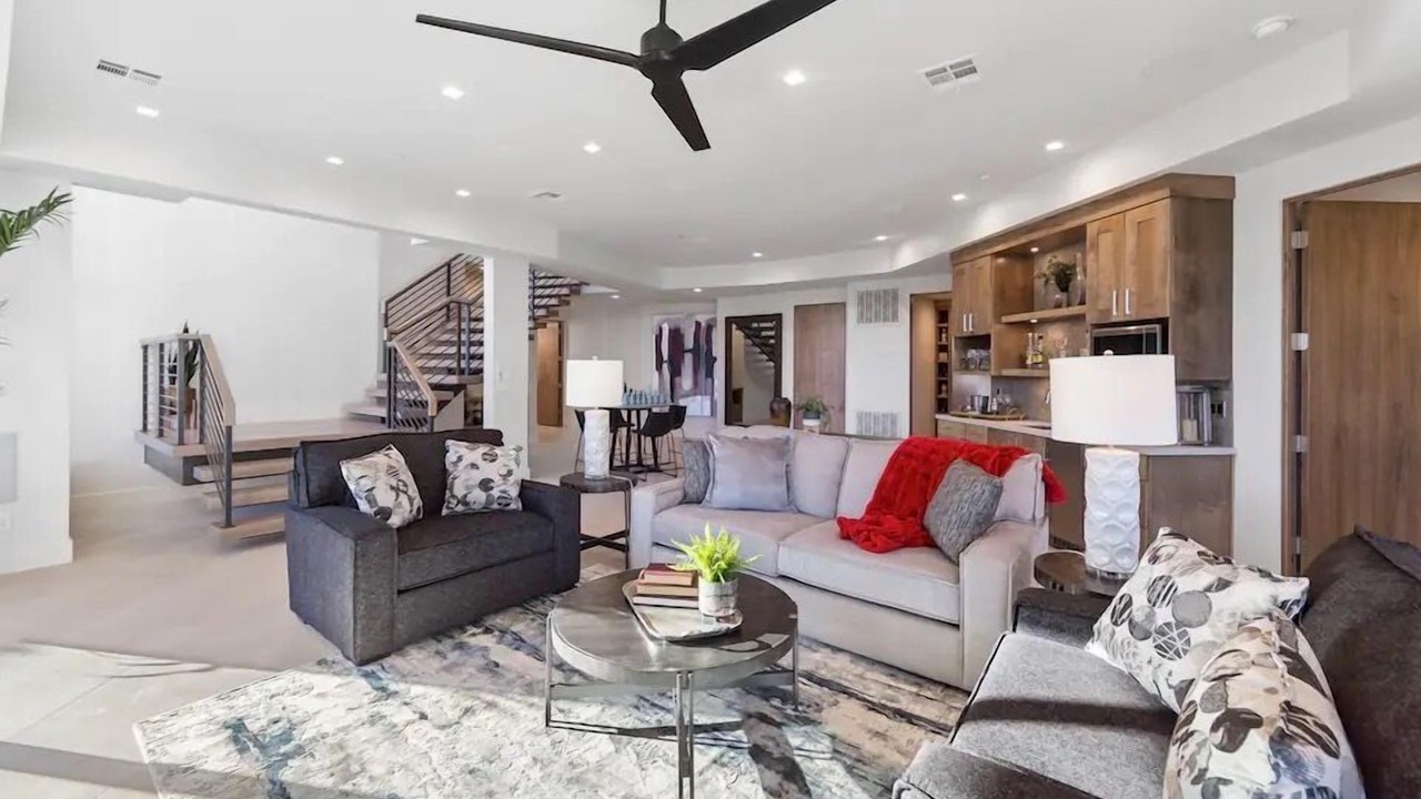 Photo of Livingroom in Hurricane