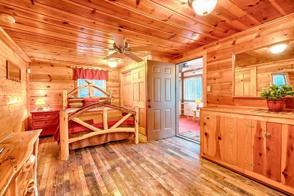 Photo of Bedroom in Pinetop-Lakeside