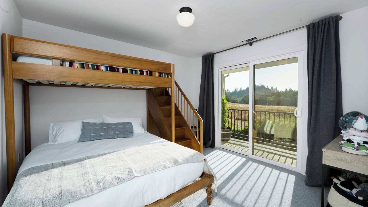 Photo of Bedroom in Calistoga
