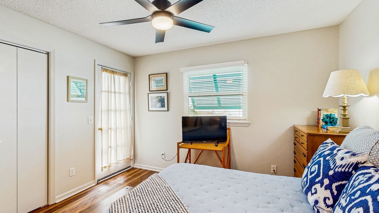 Photo of Bedroom in Edisto Island