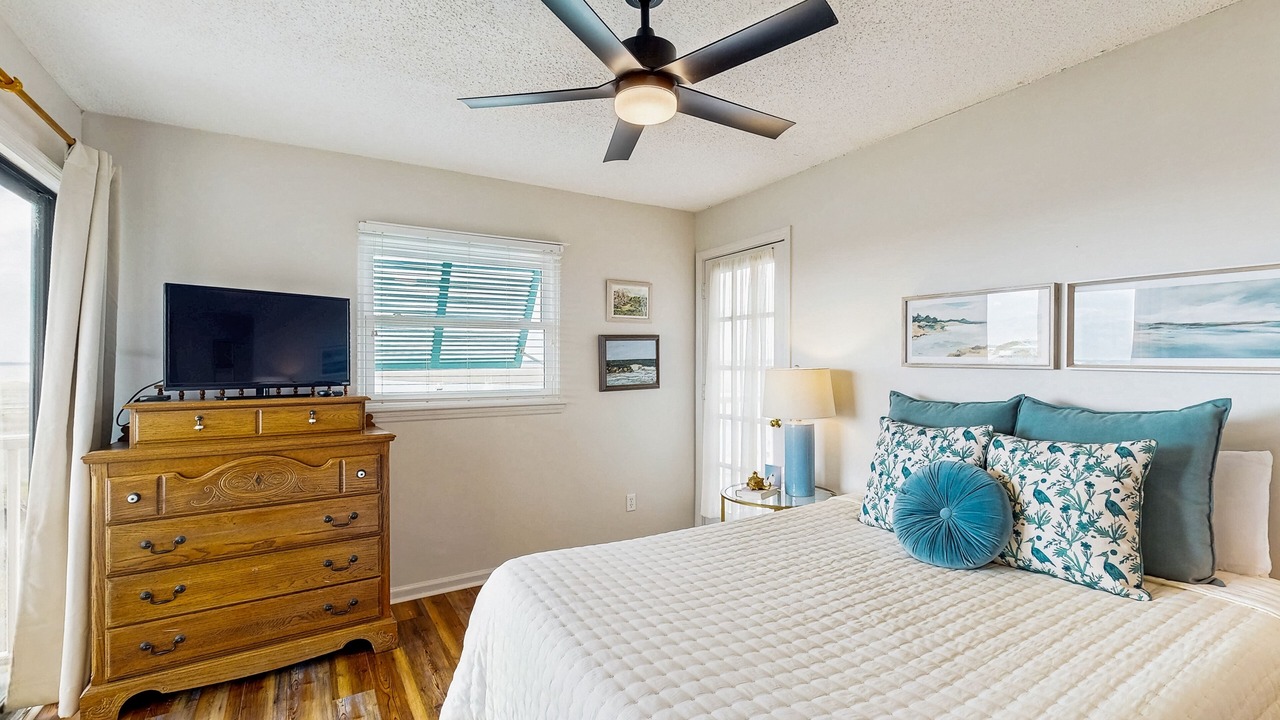 Photo of Bedroom in Edisto Island