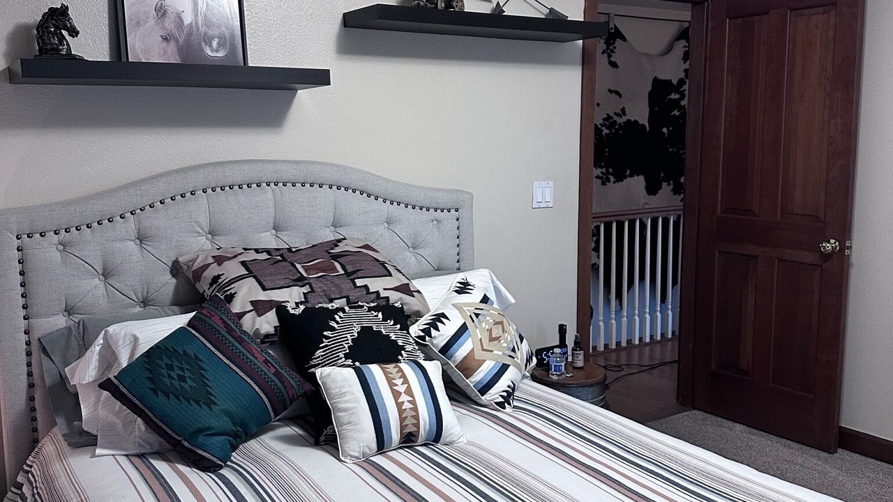 Photo of Bedroom in Lakeport