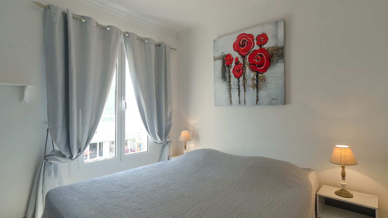 Photo of Bedroom in Algajola