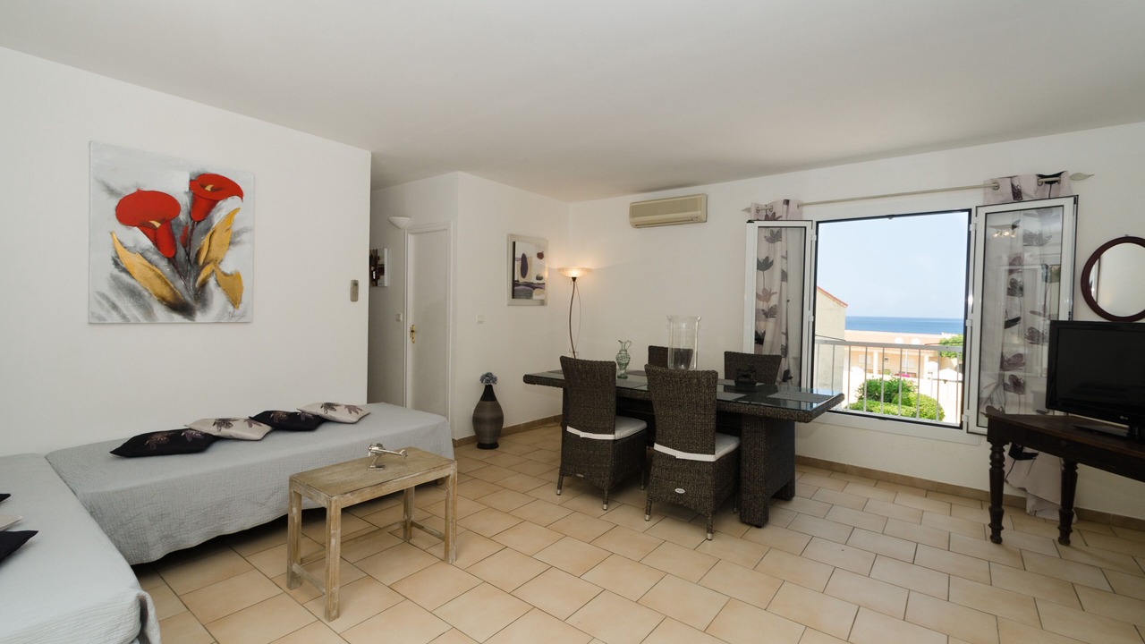 Photo of Bedroom in Algajola