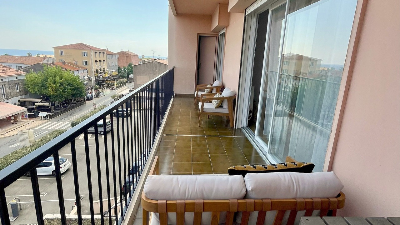 Photo of Patio Balcony in Solenzara