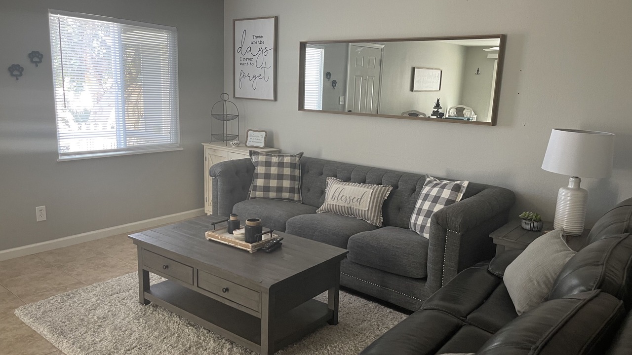Photo of Livingroom in Bullhead City