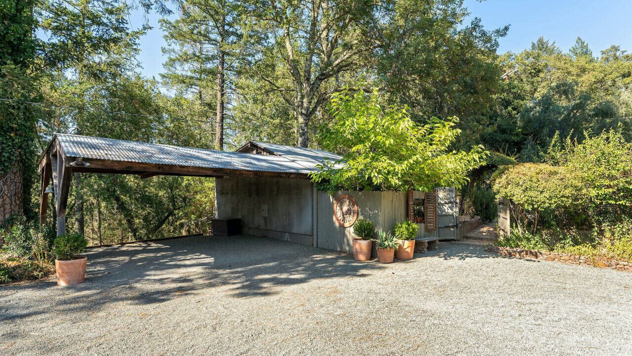 Photo of Bedroom in Angwin