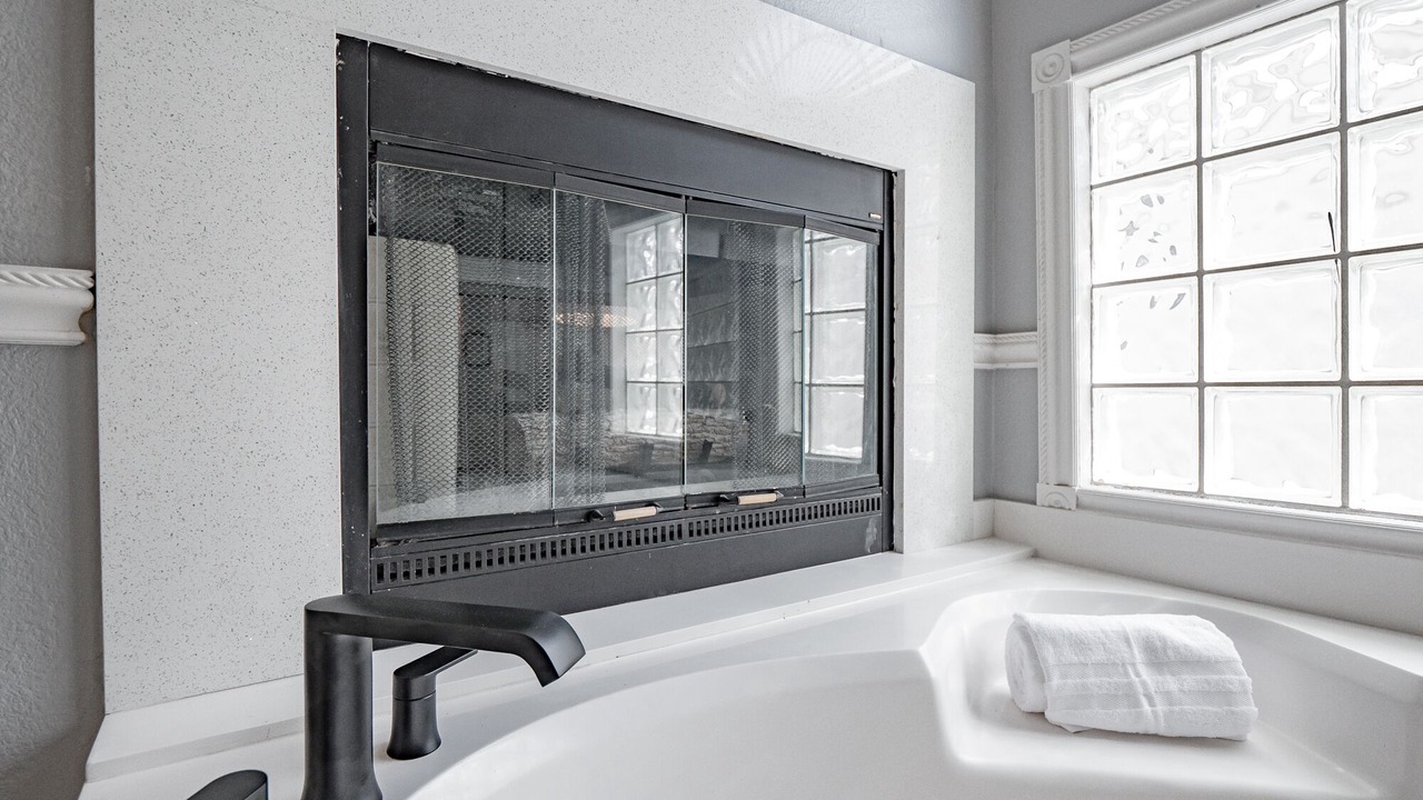 Photo of Bathroom in Silverado Ranch