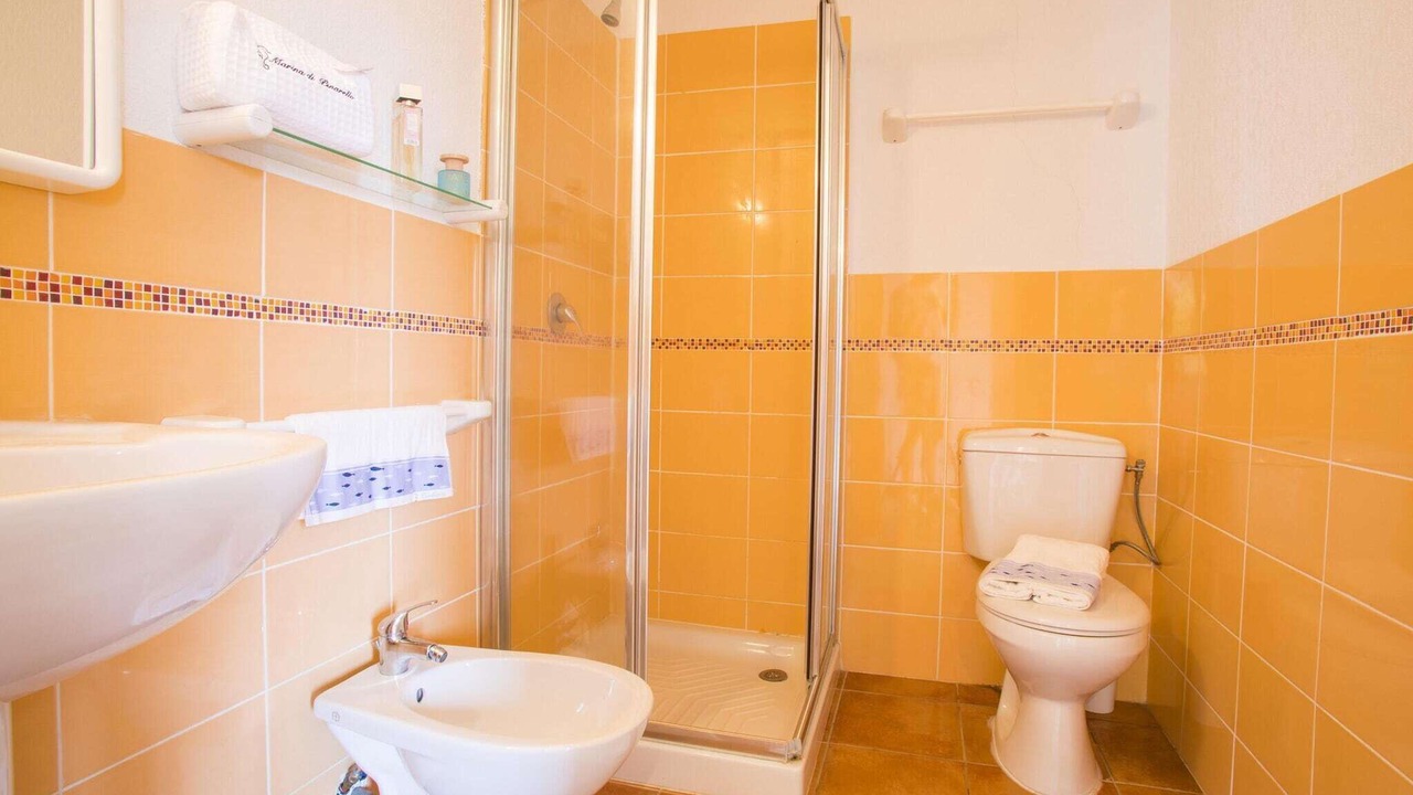 Photo of Bathroom in Pinarellu