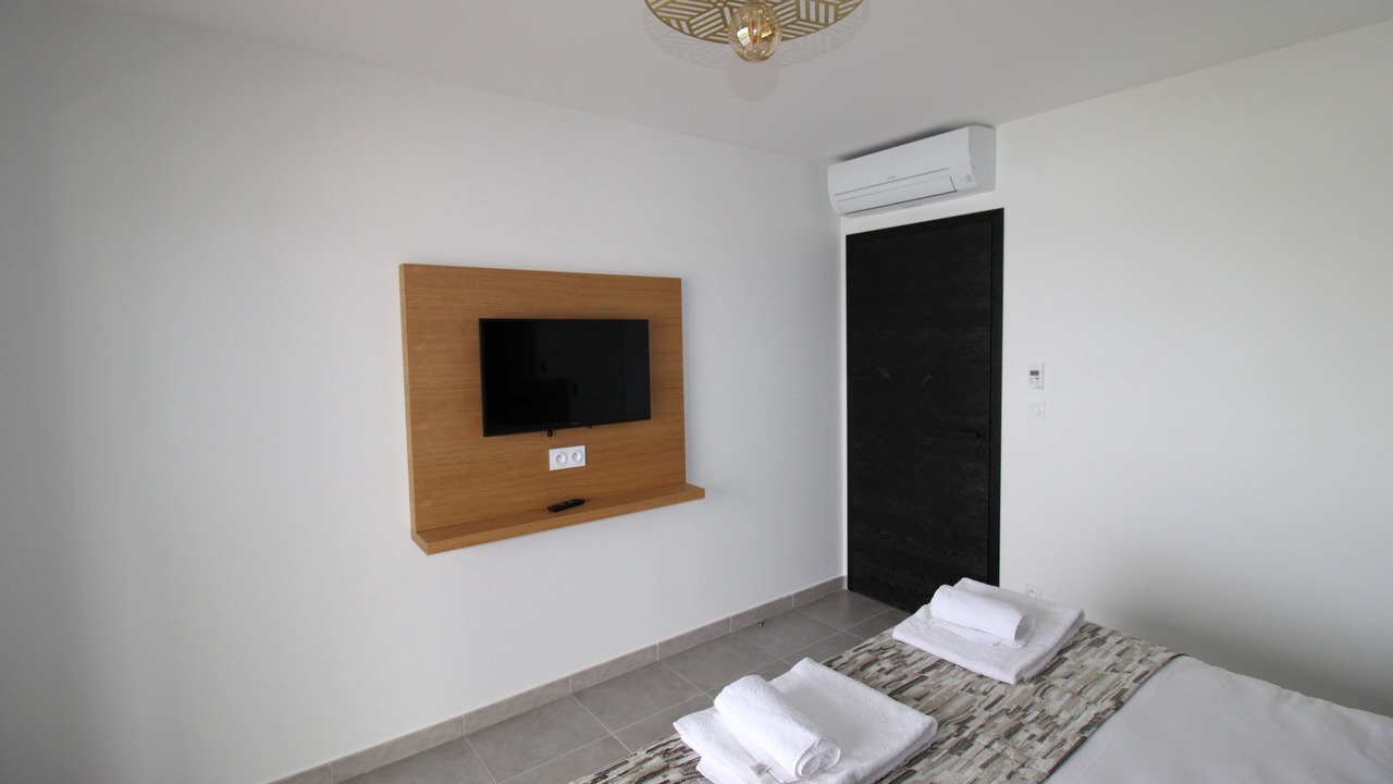 Photo of Bedroom in Arena