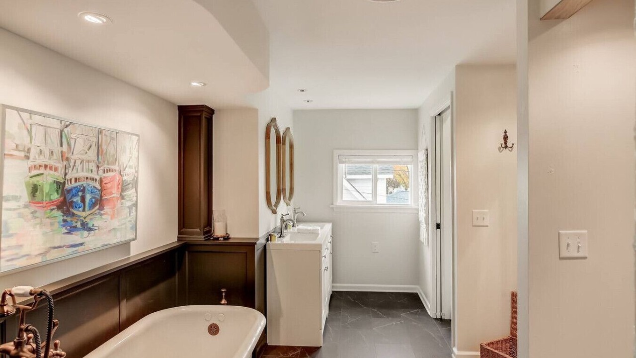 Photo of Bathroom in Huron