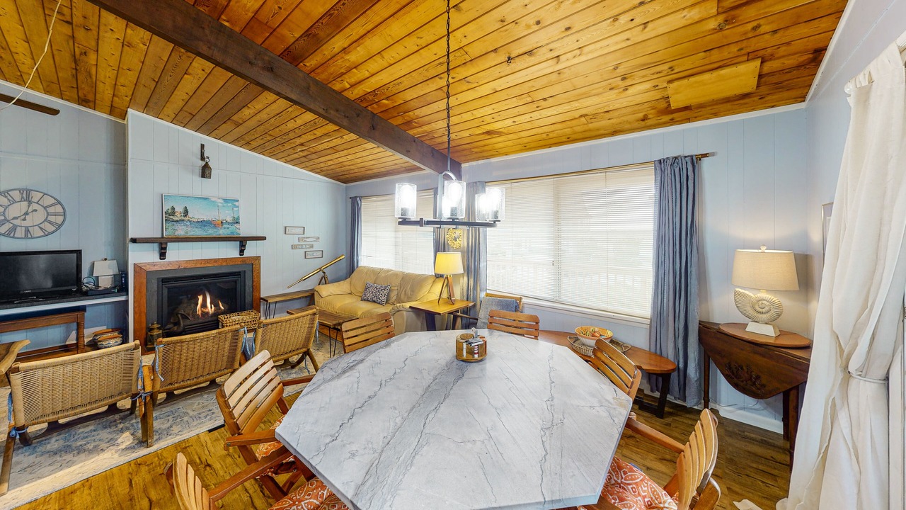Photo of Livingroom in Sandbridge