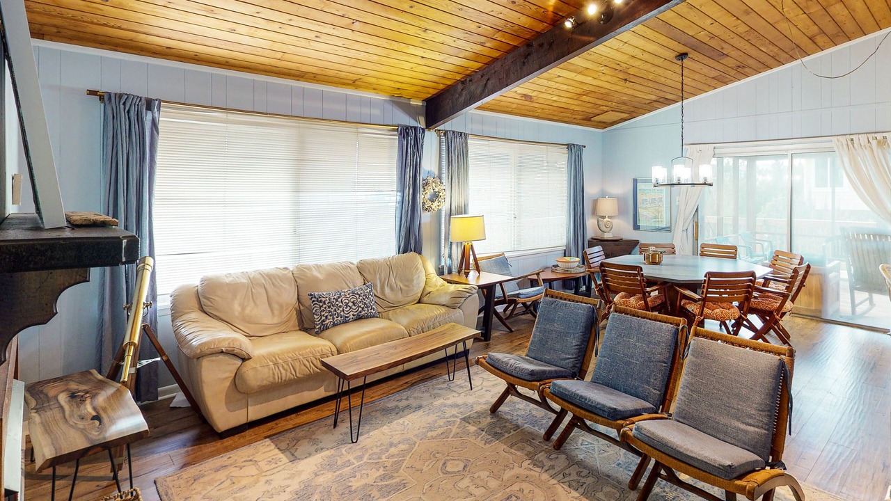 Photo of Livingroom in Sandbridge
