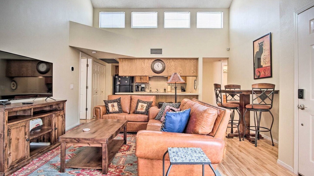 Photo of Livingroom in Tucson