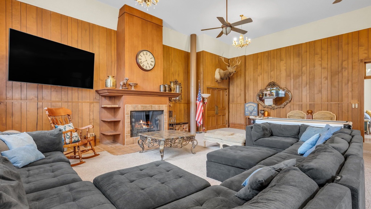 Photo of Livingroom in Junction