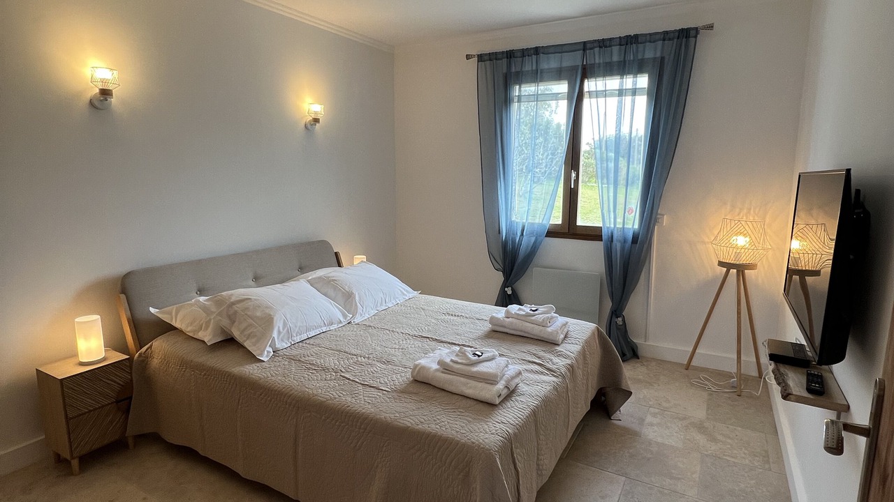 Photo of Bedroom in Ghisonaccia