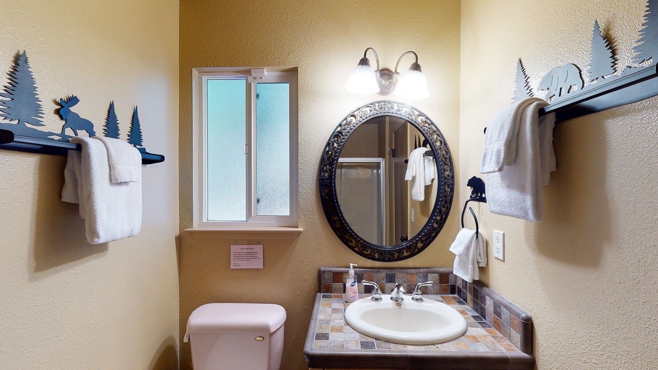 Photo of Bathroom in Fish Camp