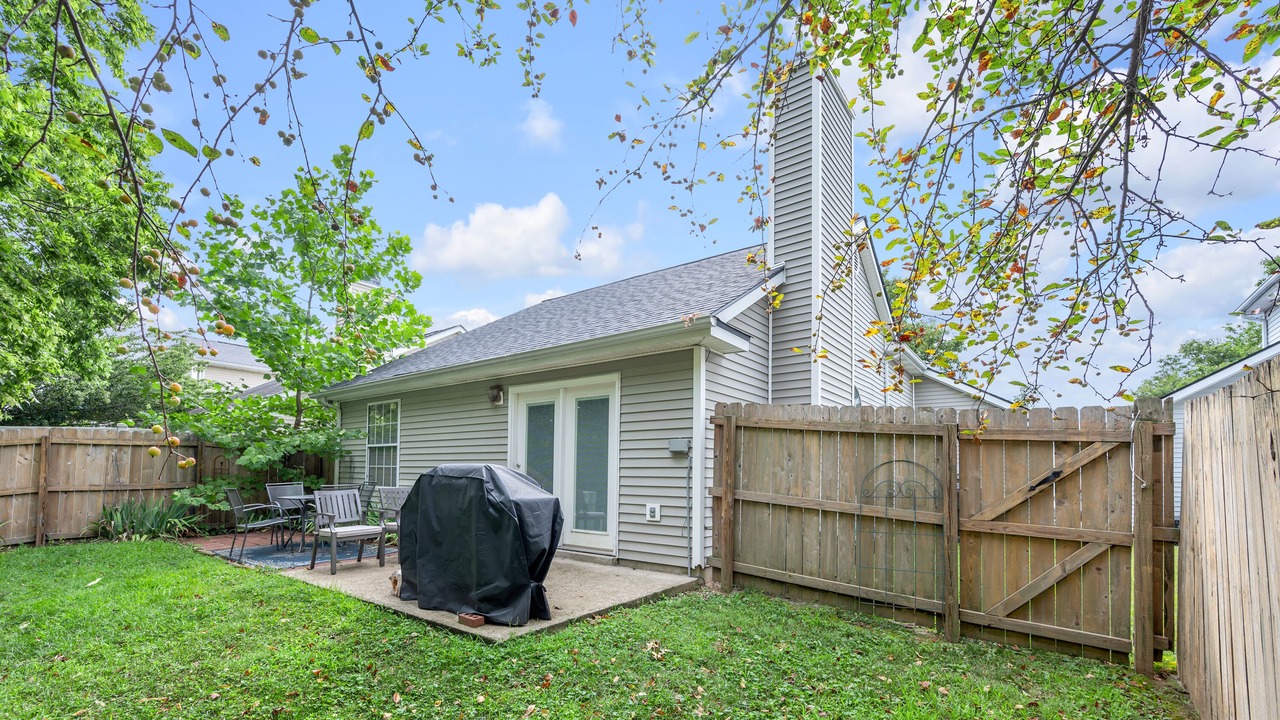 Photo of Outdoor in Lexington
