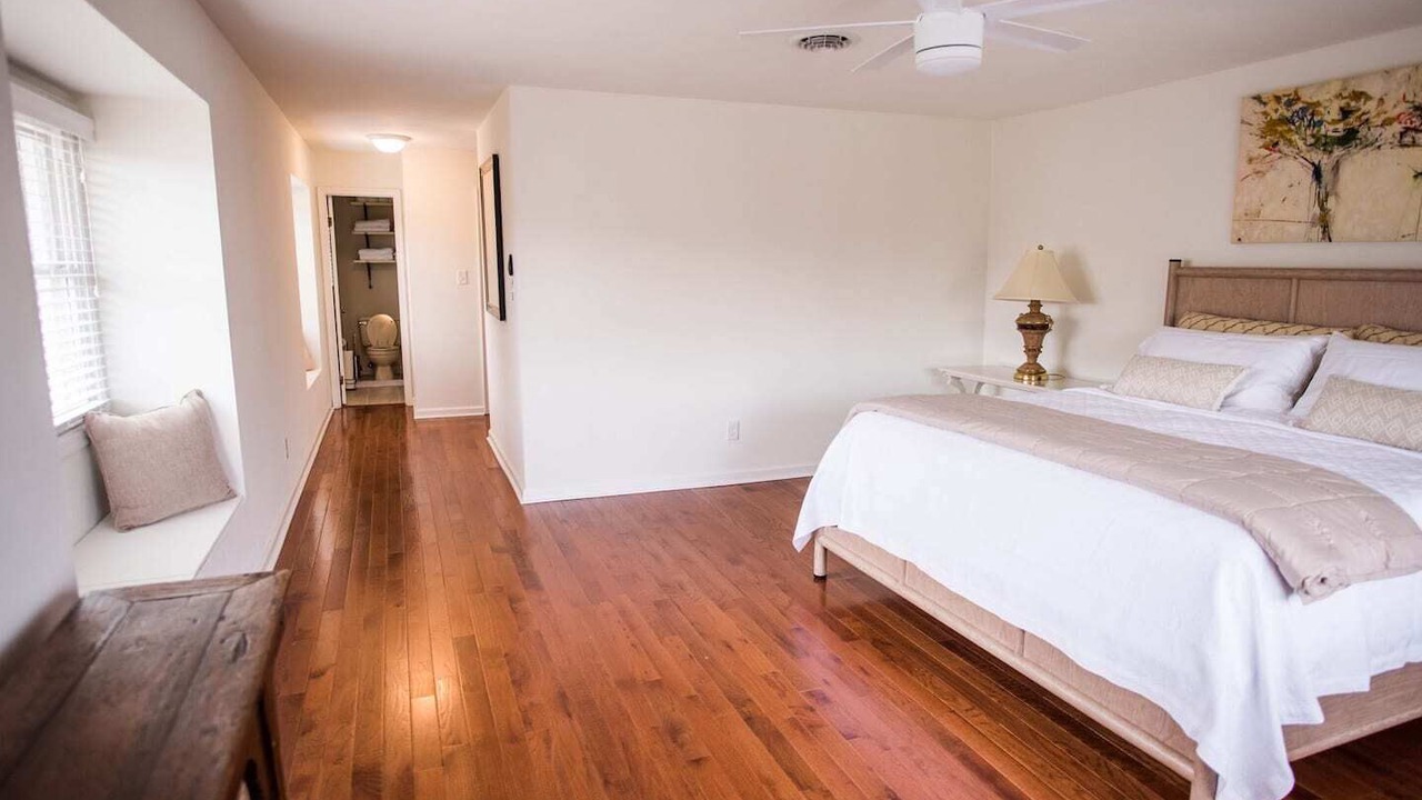 Photo of Bedroom in Chic's Beach