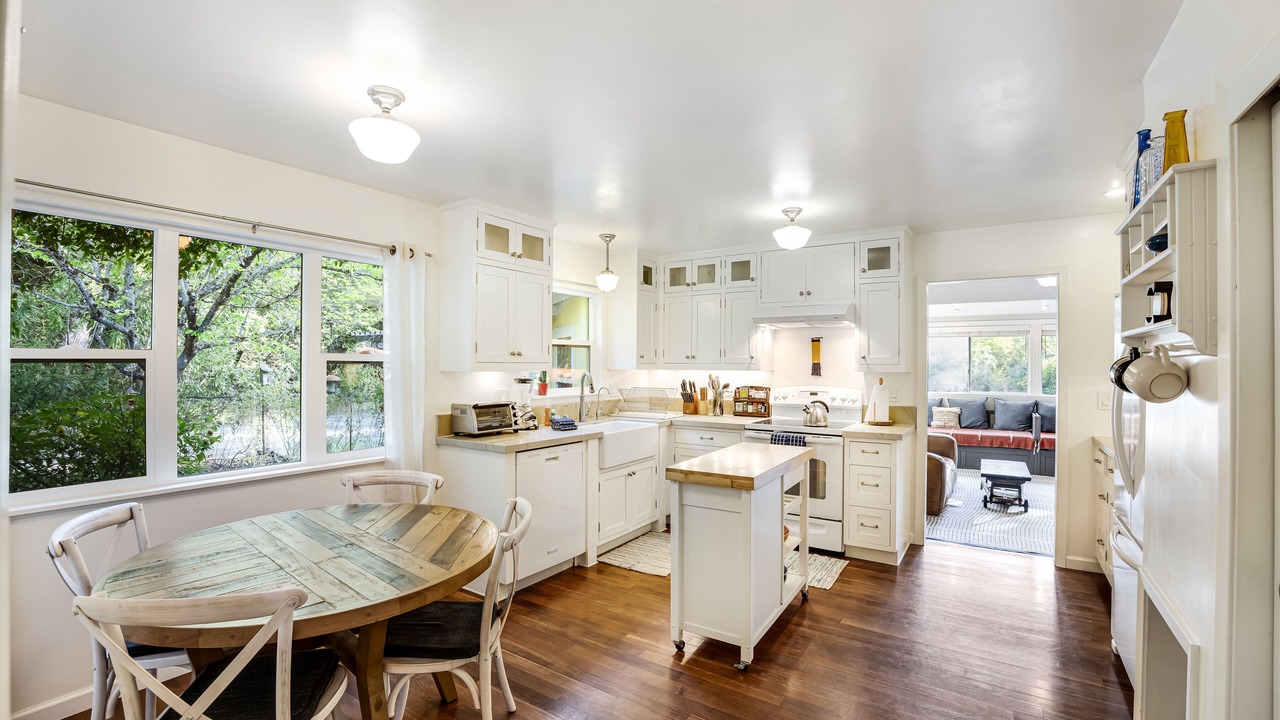 Photo of Kitchen in Cloverdale
