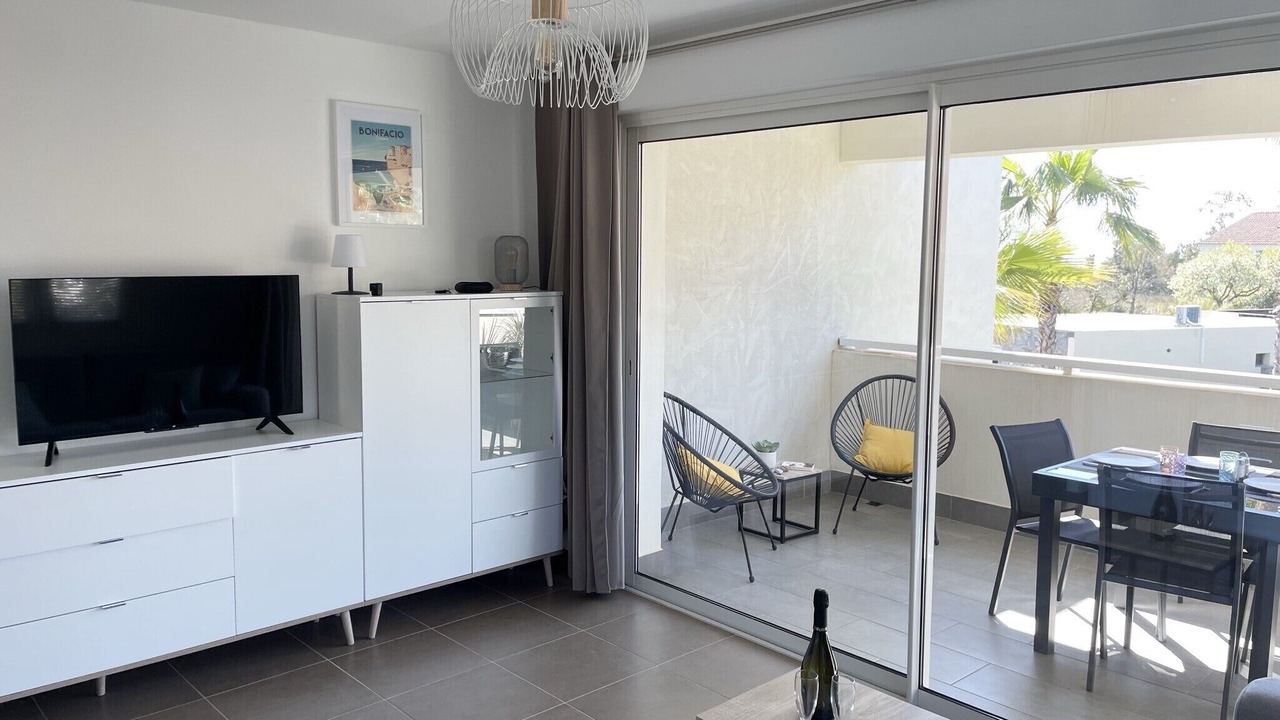 Photo of Livingroom in Santa-Lucia-di-Moriani