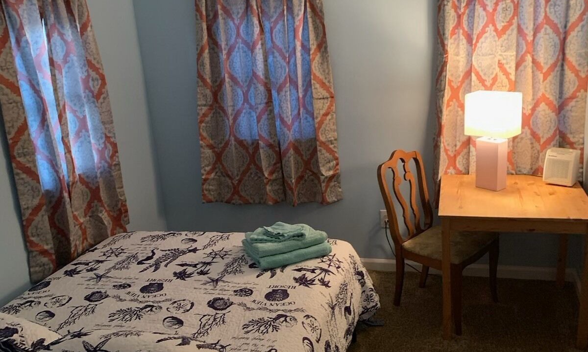 Photo of Bedroom in East Ocean View