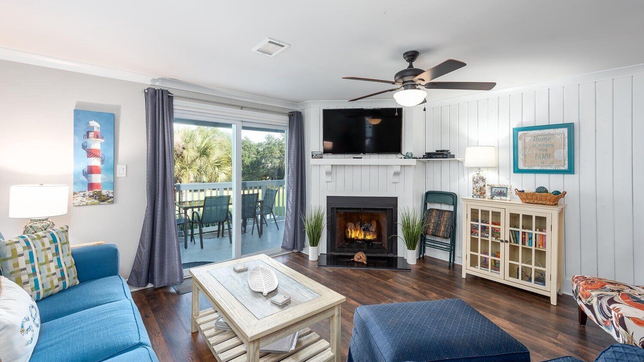 Photo of Livingroom in Ocean Ridge