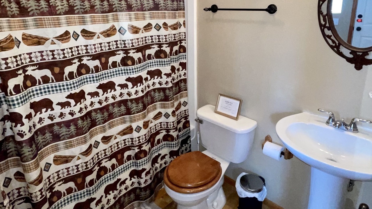 Photo of Bathroom in Meadow View Heights