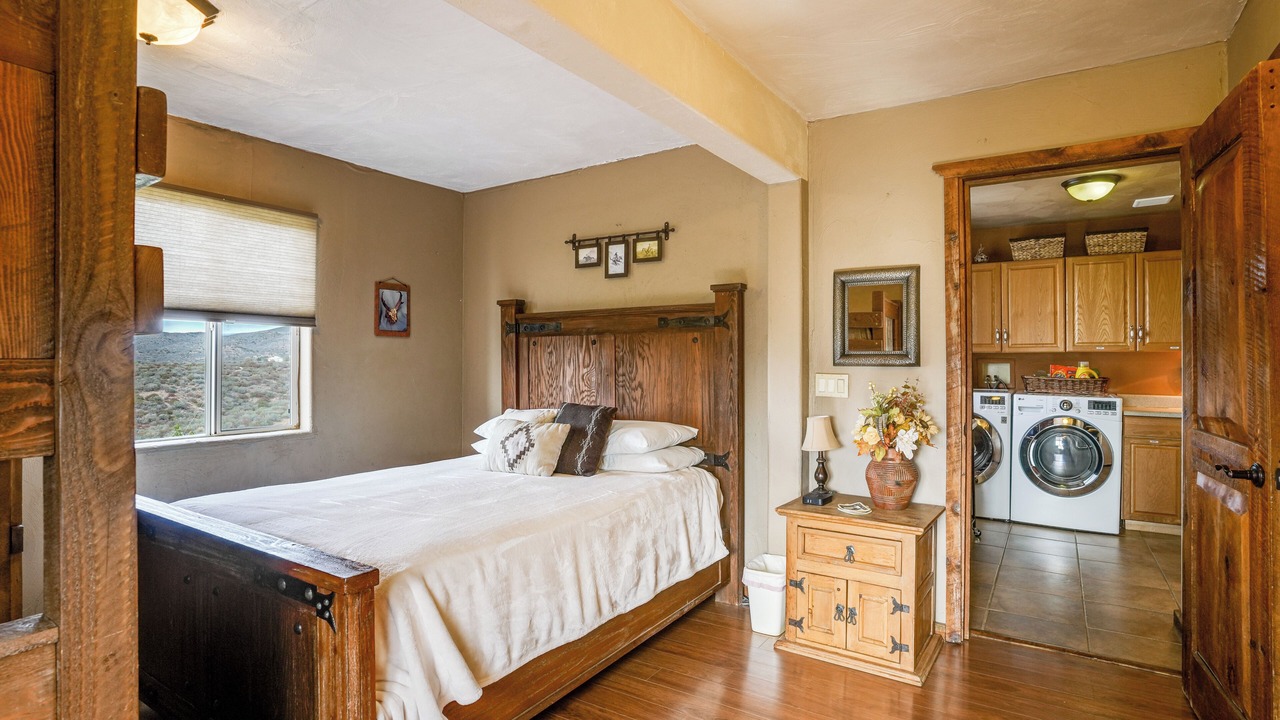 Photo of Bedroom in Dewey-Humboldt