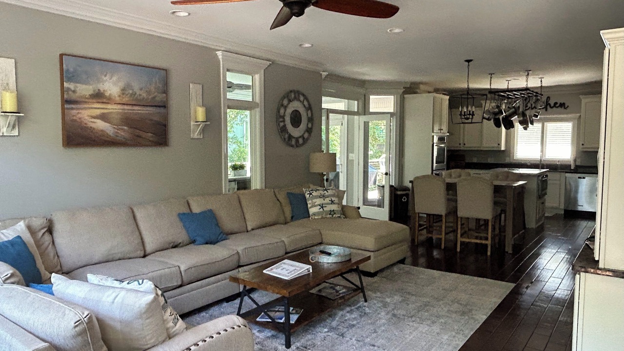 Photo of Livingroom in Emerald Isle